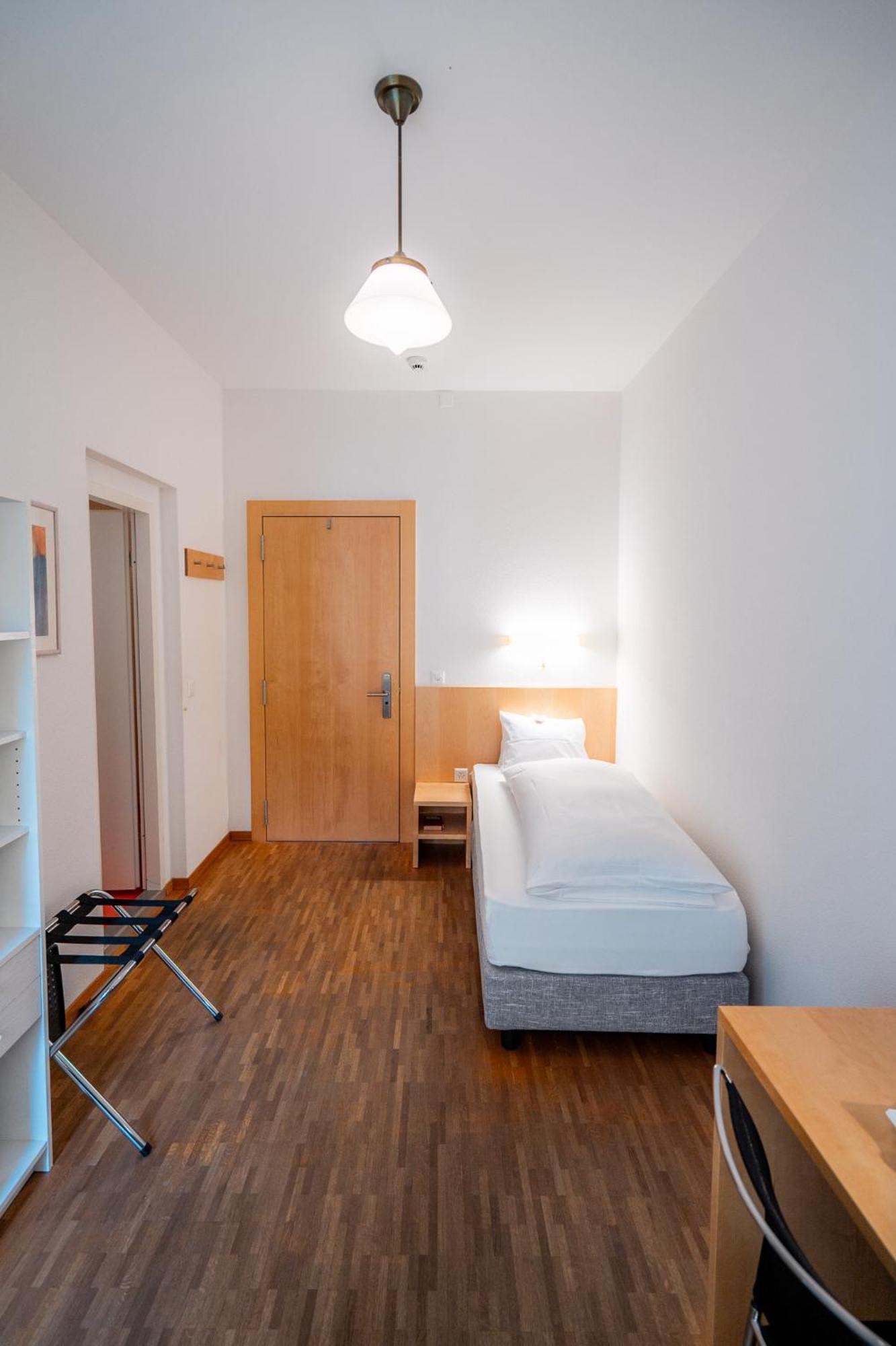 Hotel Haus Schoenstatt Contactless-Check-In 브리그 외부 사진